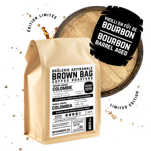 English description: Brown Bag Coffee Roasters - Bourbon Barrel Aged Colombia, 454 g bag | Description en français : la Brûlerie artisanale Brown Bag - Colombie vieilli en fût de bourbon, sac de 454 g